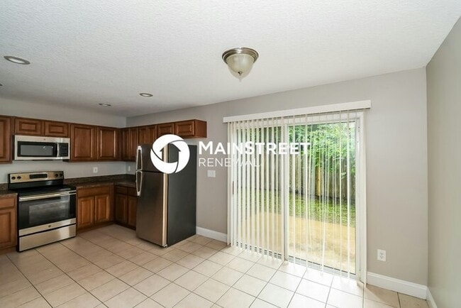 Foto del edificio - 3 Bedroom Pet-Friendly Home in Jacksonville, FL with Main Street Renewal