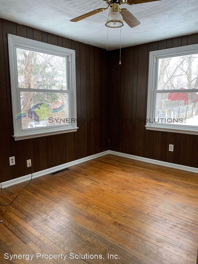 Building Photo - 3 br, 1 bath House - 1217 Michael Dr. RICH...