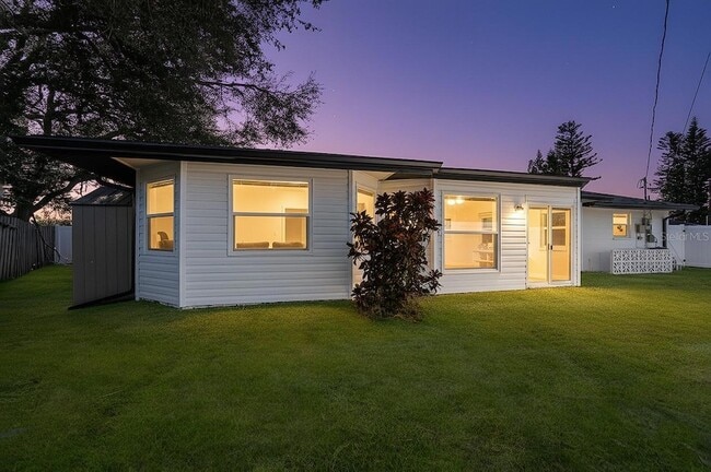 Foto del edificio - 1797 Birch Dr