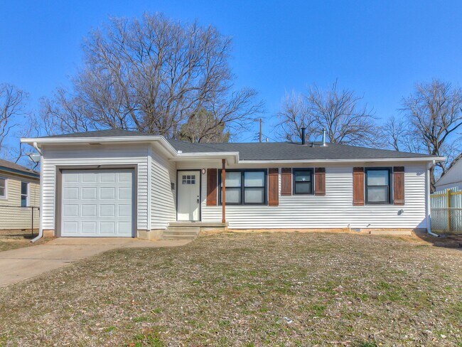 Building Photo - Newly Remodeled 3 Bedroom Home