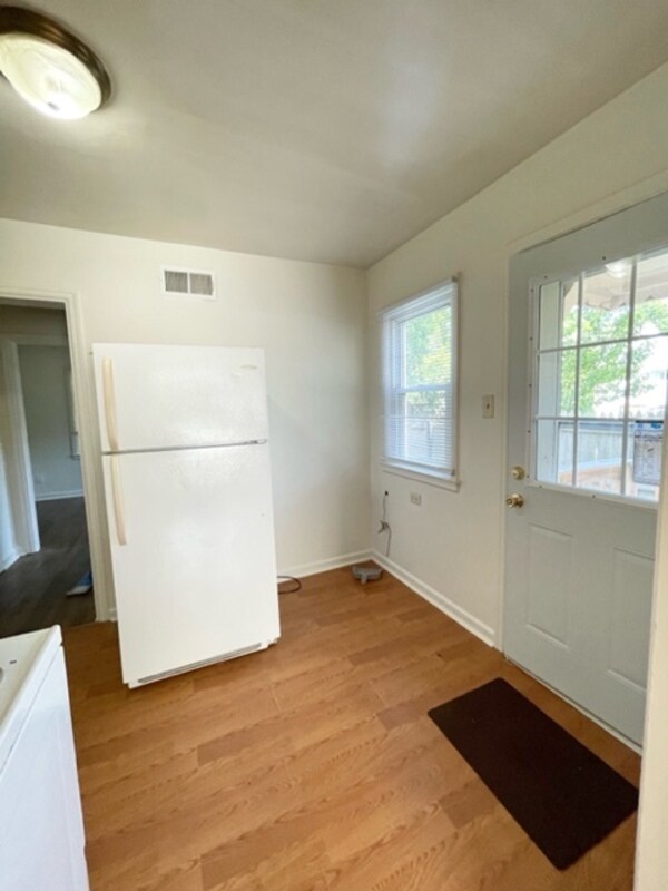 Building Photo - 5426 Hibben Ave