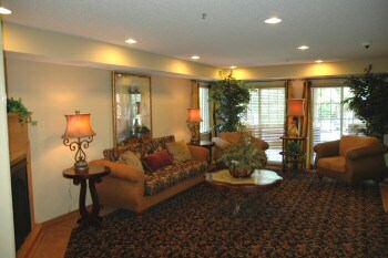 Lakewood Place Apartments - 3100 Glen Oaks Ave White Bear Lake, MN