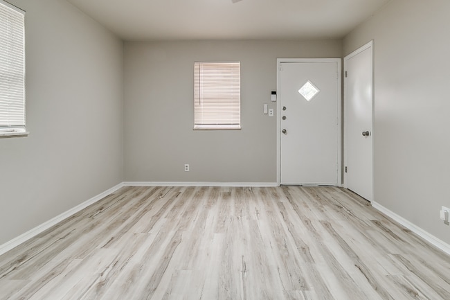 Foto del edificio - 1140 SW Binkley St