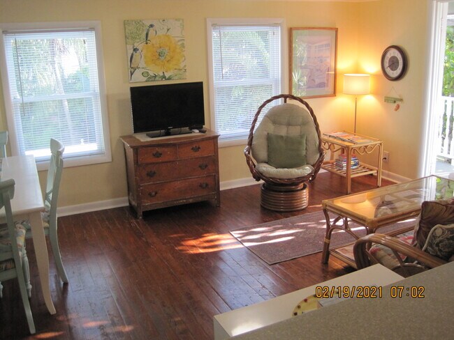 Foto del edificio - 1320 Angela St