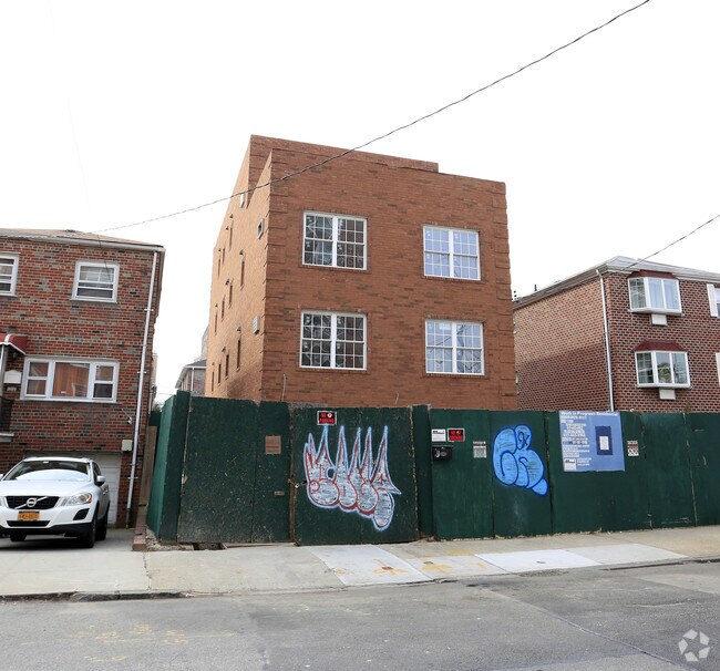 Primary Photo - 2024 Blackrock Ave