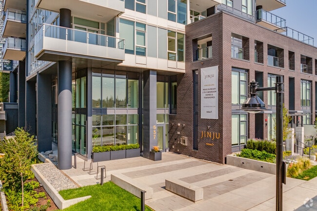 Tower Entrance - Jinju - Mid Rise