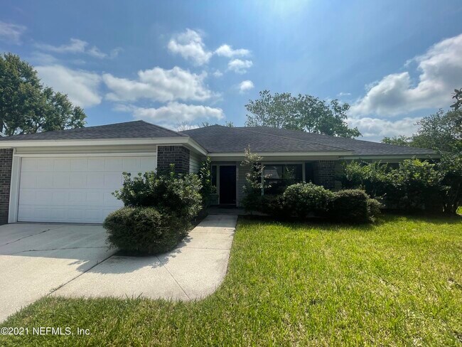 Foto del edificio - 10343 Huntington Forest Blvd E