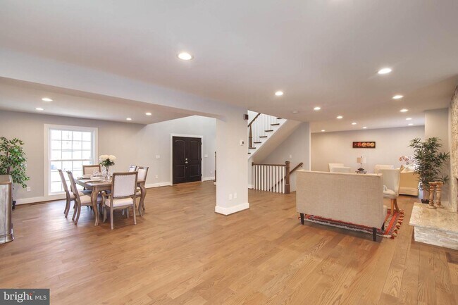 Foto del edificio - 6626 Weatheford Ct