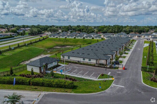 Foto aérea - The Villas at Seven Hills