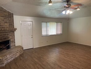 Building Photo - 1826 Grand Park Dr