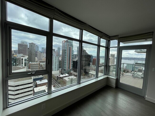 Foto del edificio - 588 Bell St