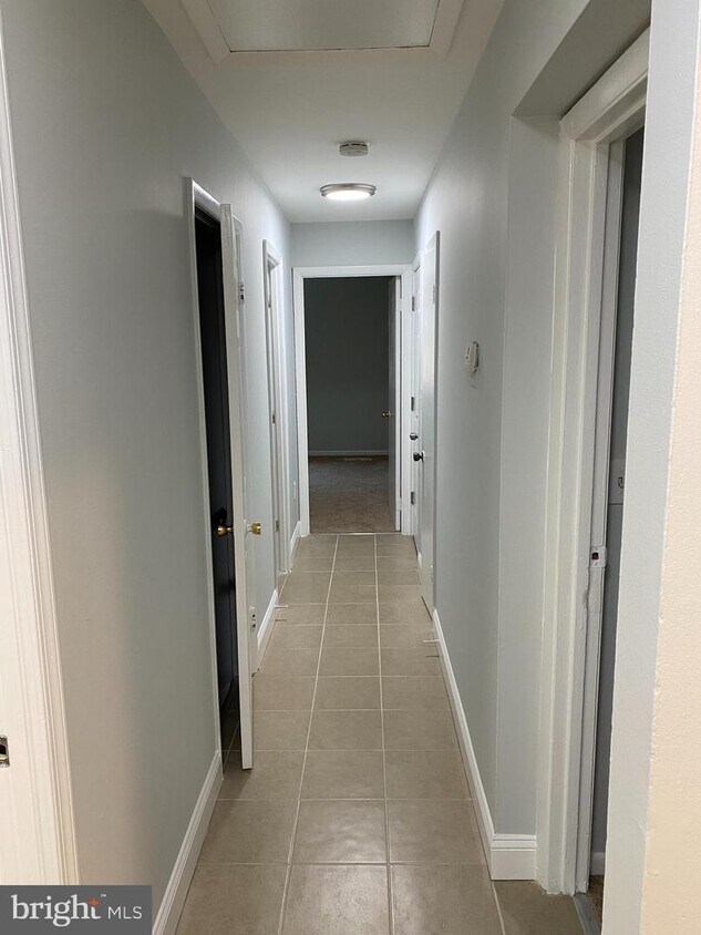 8 Federal Ct Unit 117, Gaithersburg, MD 20877 Condo for Rent in