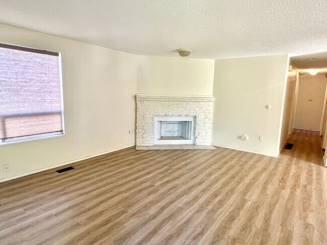 Photo - South Tabor Neighborhood Home with Spaciou...