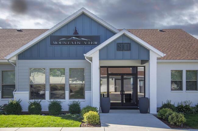 Foto del edificio - Mountain View Townhomes