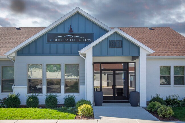 Building Photo - Mountain View Townhomes