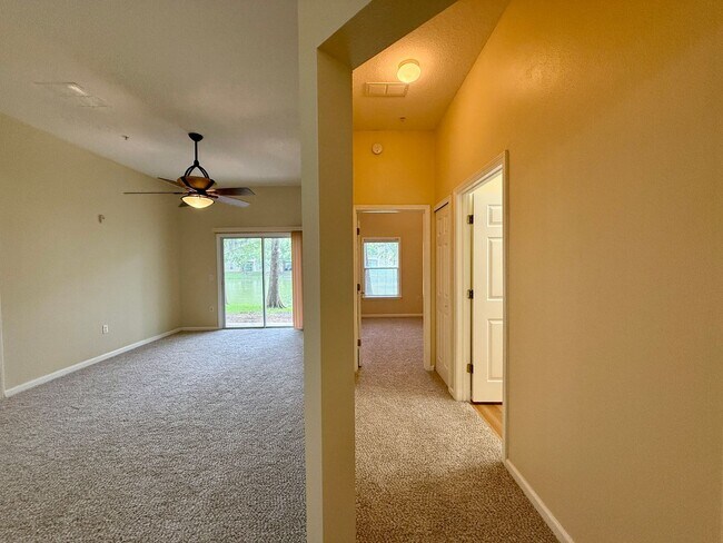Building Photo - Bottom-Level 2 bedroom, 2 bath Bliss with ...