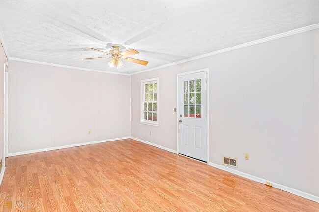 Building Photo - 4437 Casco Way NW