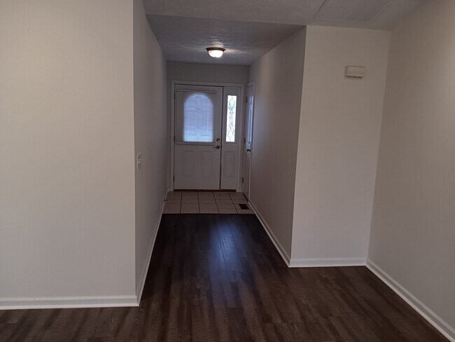 Foto del edificio - 2707 Fairway Dr