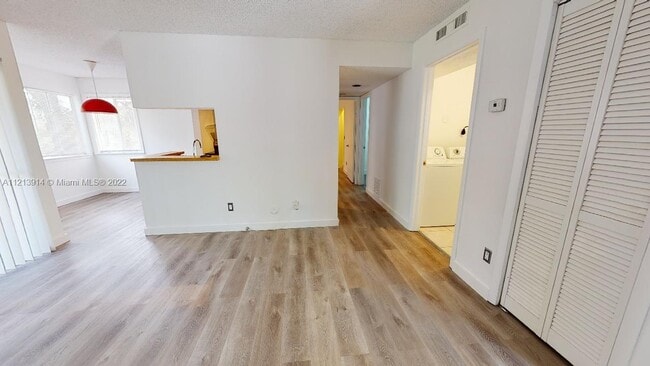 Building Photo - 292 SW 83rd Way