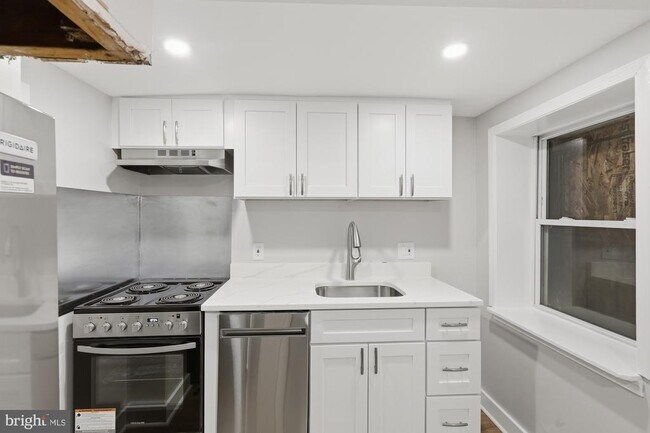 Foto del edificio - 2388 Champlain St NW