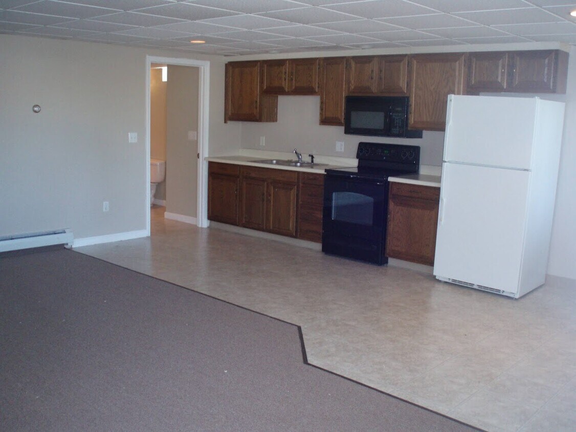 5 Norton Way Unit Lakefront Apartment, Shrewsbury, MA 01545 Apartments in Shrewsbury, MA