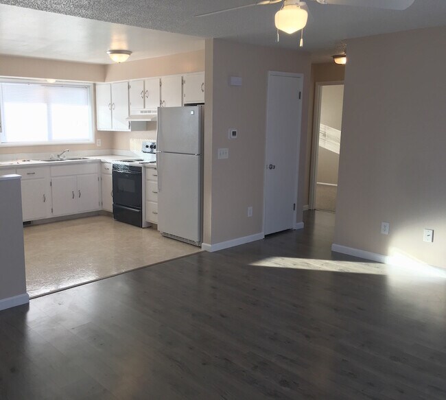 Foto del edificio - 1444 Lynn Ave