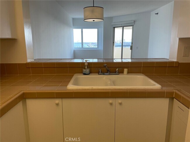 Foto del edificio - 525 E Seaside Way