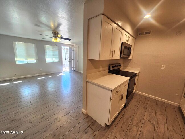 Foto del edificio - 4310 N 23rd Ave