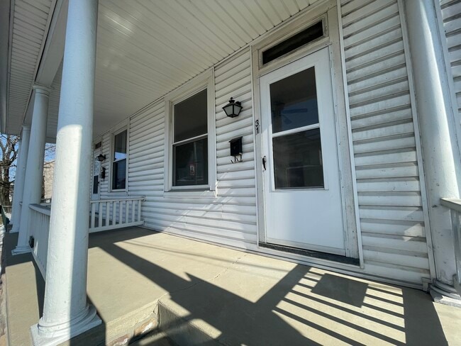Front Porch - 31 S Fayette St