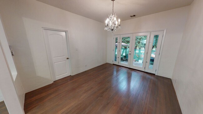 Building Photo - West Hollywood Oasis! *FREE RENT*