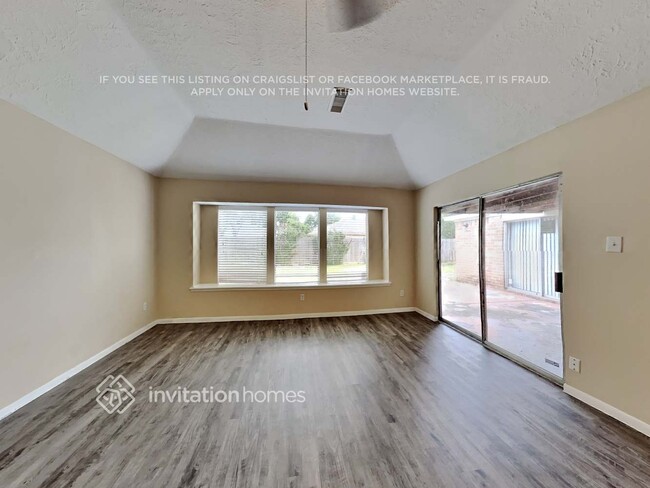 Foto del edificio - 11418 Inwood Dr