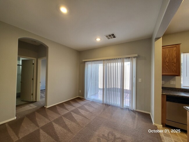 Foto del edificio - 8716 Gateway Glen Dr