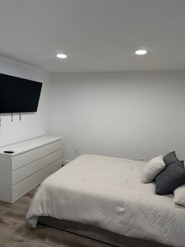 Foto del edificio - 1804 John Arthur Way