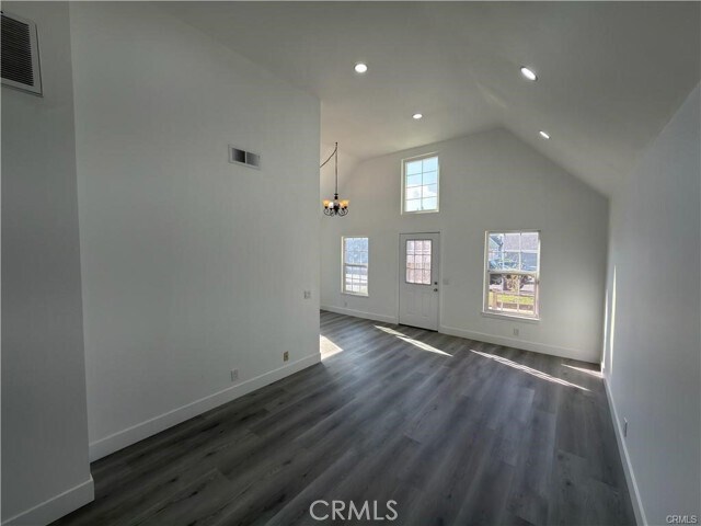 Foto del edificio - 14560 Woodland Dr