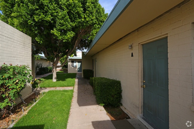 Building Photo - Papago View Apartments