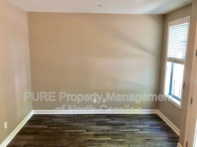 Building Photo - 8842 Arbor Creek Dr