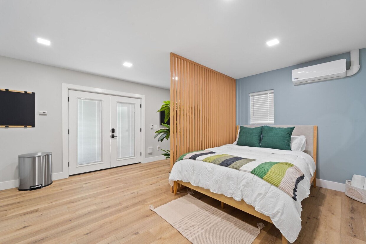 Primary Photo - ? Modern Studio in National City – Furnish...