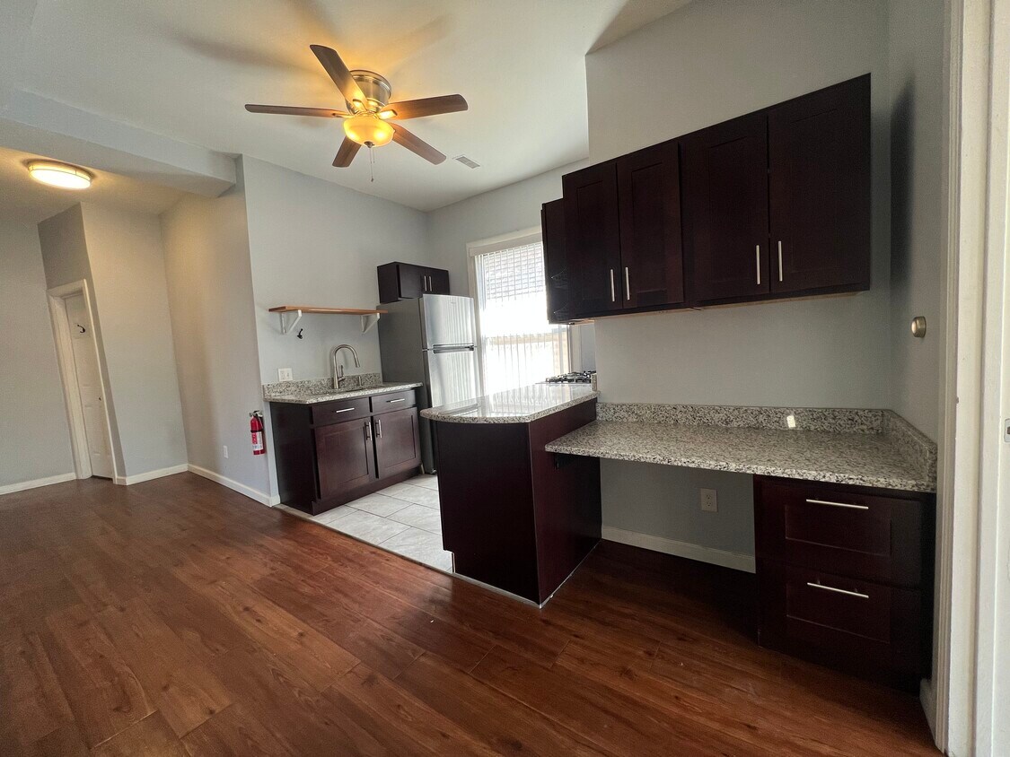 Foto principal - 2020 24th St