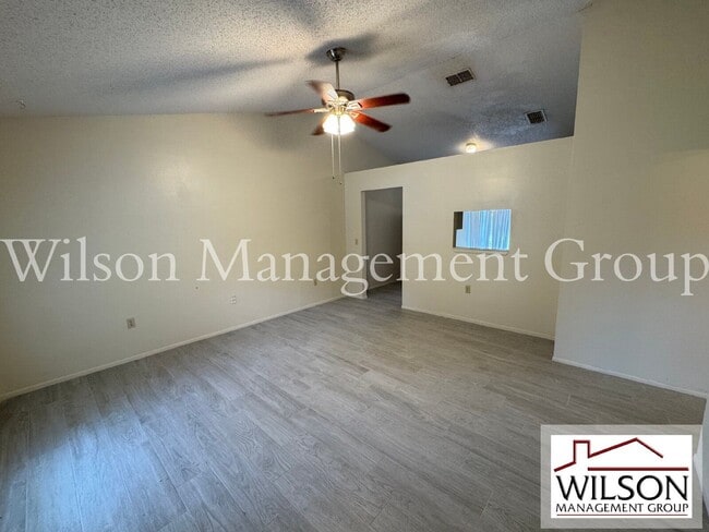 Photo - 10041 Massey St Townhome