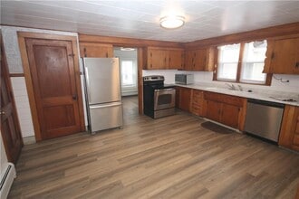 Building Photo - 43 Congregational St