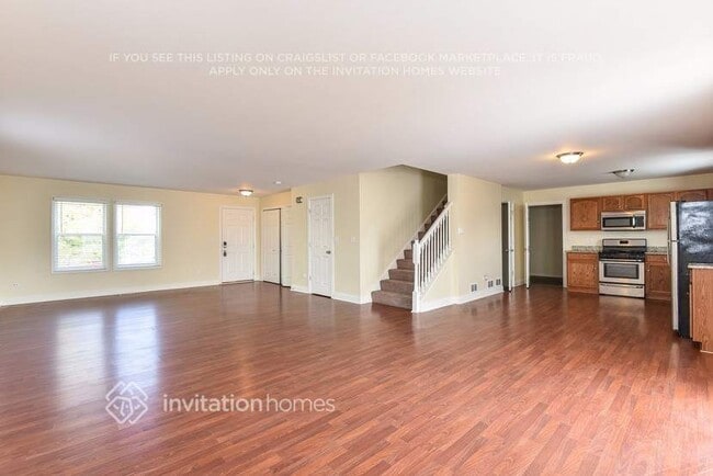 Building Photo - 1717 Stonegate Dr