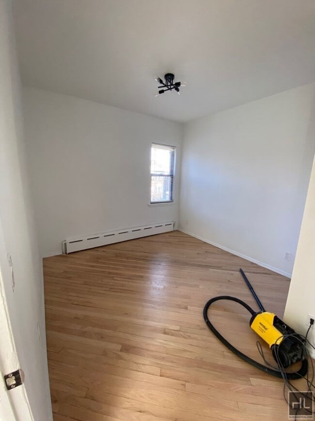 Foto del edificio - Beautiful 2 bedroom apartment in prime Ast...