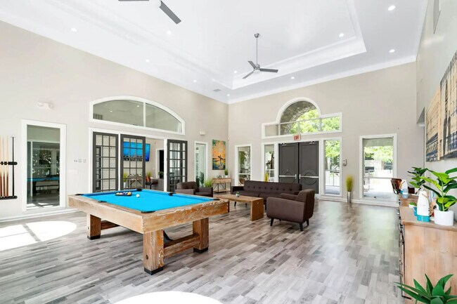 Foto del edificio - The Chase Apartments