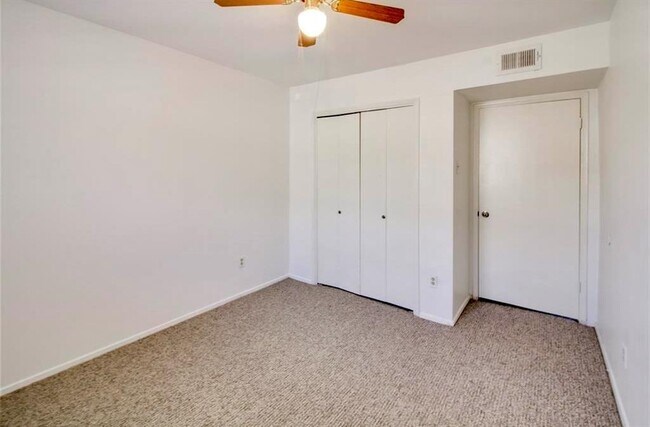 Foto del edificio - 9303 Hammerly Blvd