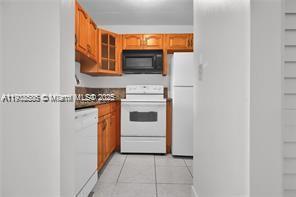 Foto del edificio - 2935 NE 163rd St