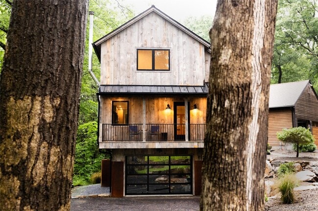Building Photo - 51 Doe View Ln
