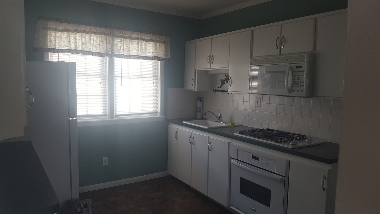 Cocina1 - 199 Tacoma Ave