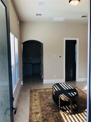 Foto del edificio - 1305 Black Walnut Ln
