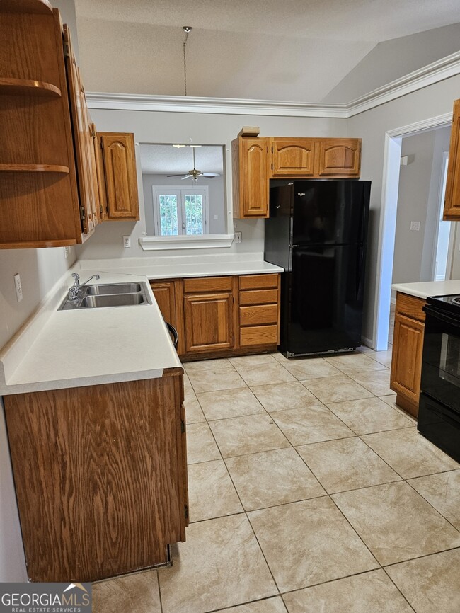 Building Photo - 189 E Lakemont Dr