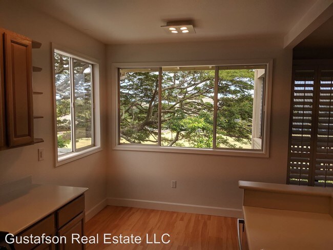 Building Photo - 1291 Moanalualani Way